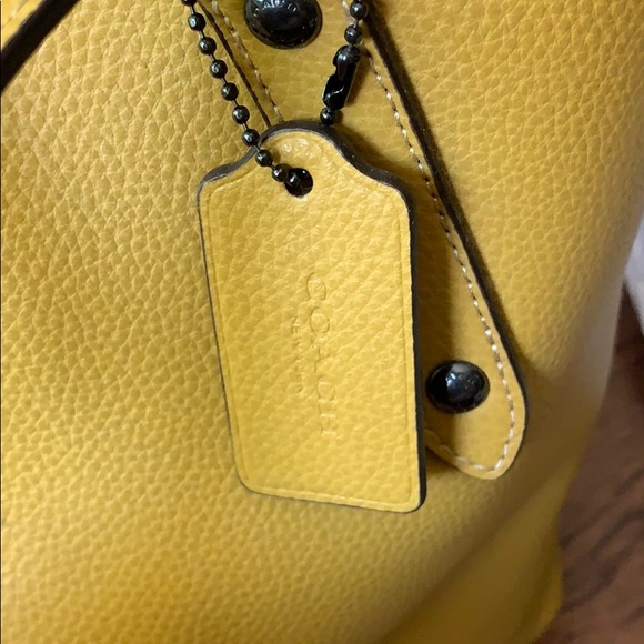 NEW! Gold leather coach bag - Picture 6 of 8